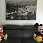 F&b's Disneyland Paris